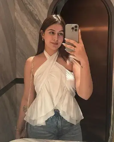 Call Girl Homnabad